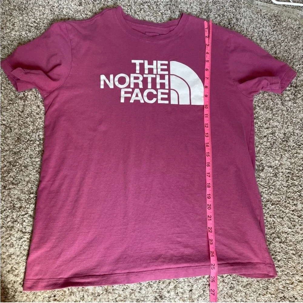 Men's The North Face Short Sleeve T Shirt Medium.